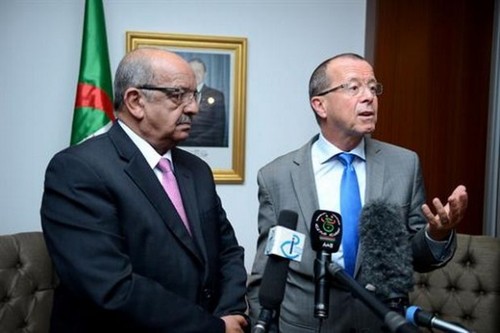 Conflit libyen : réunion à Alger des pays voisins  - ảnh 1